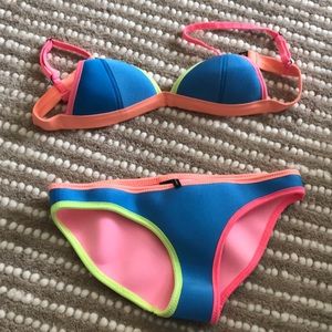 triangl bathing suit size xxs